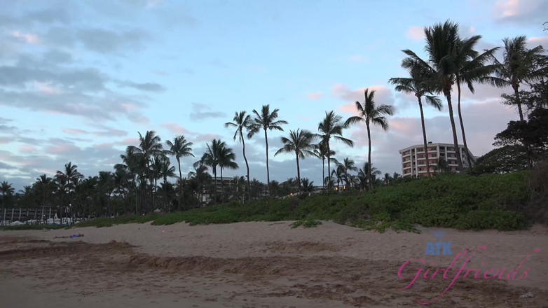 ATK Fans (Girlfriends): Virtuele vakantie in Hawaï met Blair Summers deel 6