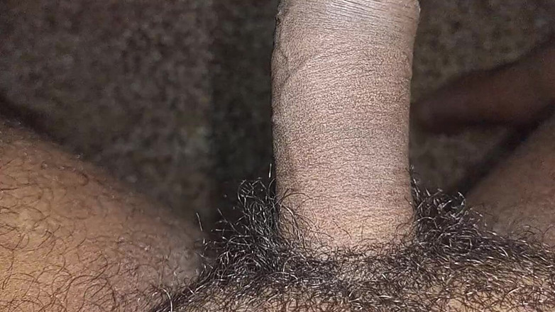 Sweet Indian cock: Masturbare în baie
