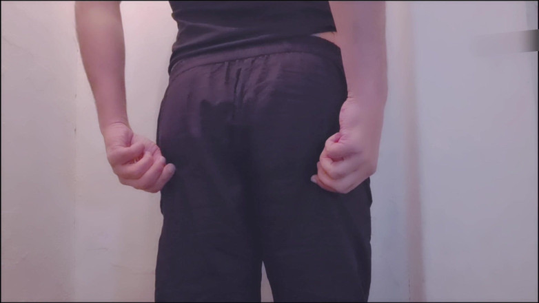 Khan98: Orgasmo prostatico a mano libera di un teen gay