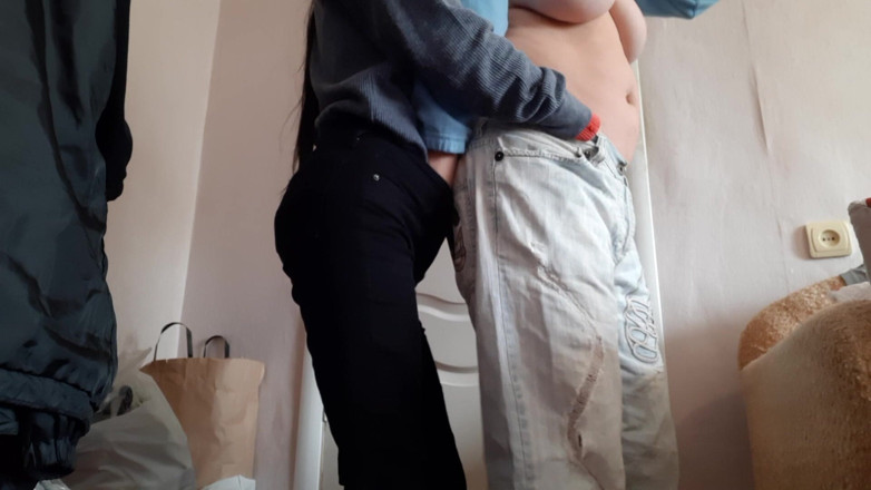 Lesbian-illusion: Моя подруга и я скрываем от всех, что мы лесбиянки