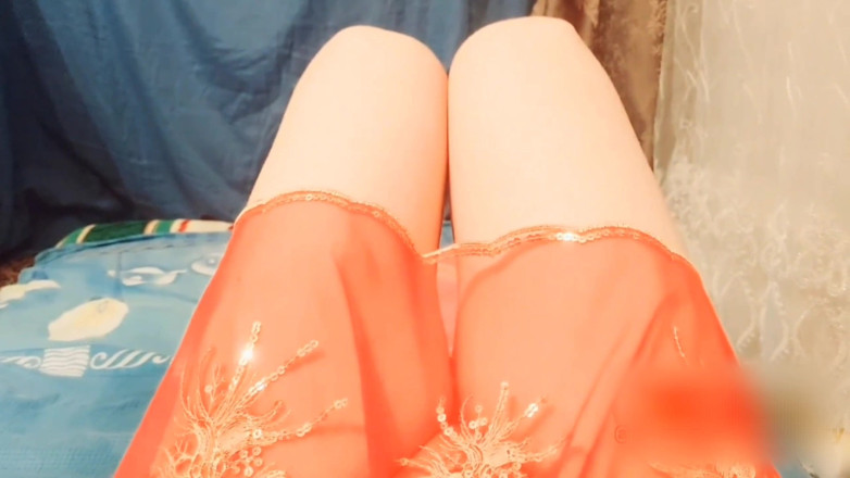 Kitty_Cross: Model kulit halus pantat bahenol lagi asik ngentot gaya crossdresser...
