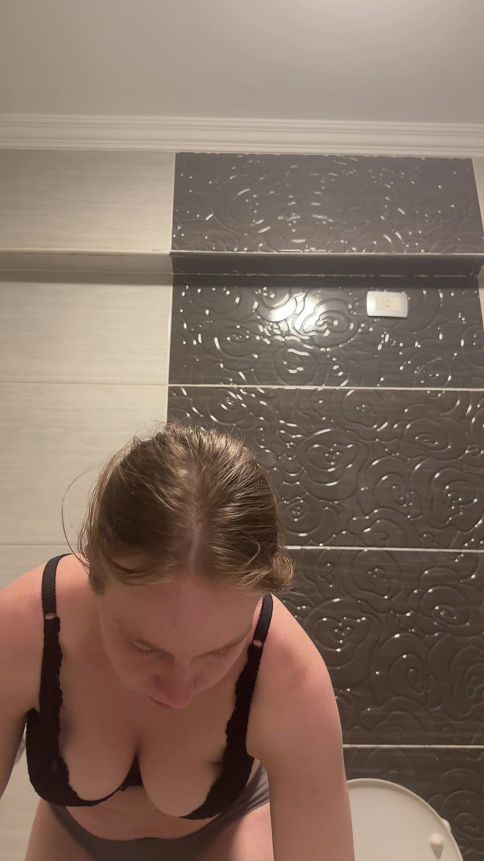 SweetLucy96: Darf Ich Dein Bad Auch Putzen?