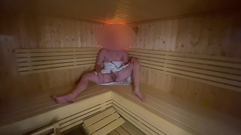 Lucas Nathan King: Risicovolle pikflits in de sauna | Enorme cumshot