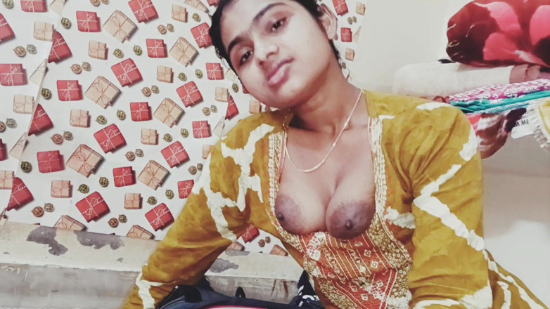 LateralChain349: Sesión 26. Esposa india hace paja &amp; mama su marido