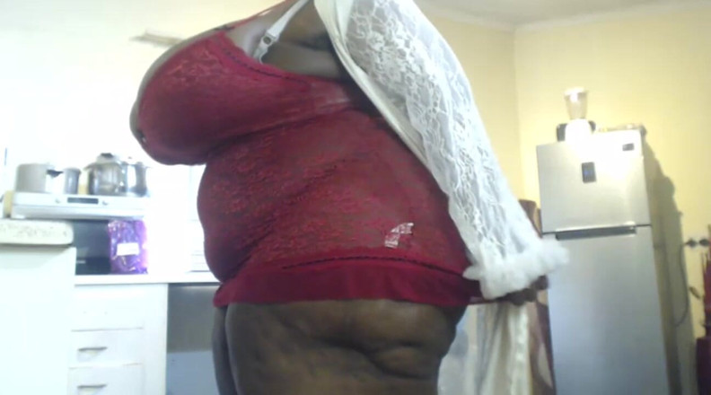 Legendary Booty Overdose: Me despe nua