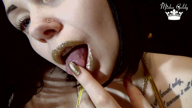 Goddess Misha Goldy: Em primeiro plano - francesa beijando dourado joi
