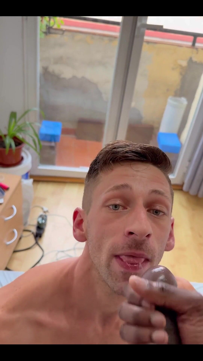ThroatSeeker: Blowjob antar ras