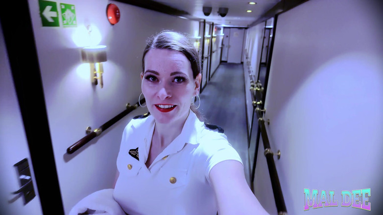 Malaya_Darcie: Freche Fähre Stewardess, Geheime Affäre Und Schwangerschaftswendung