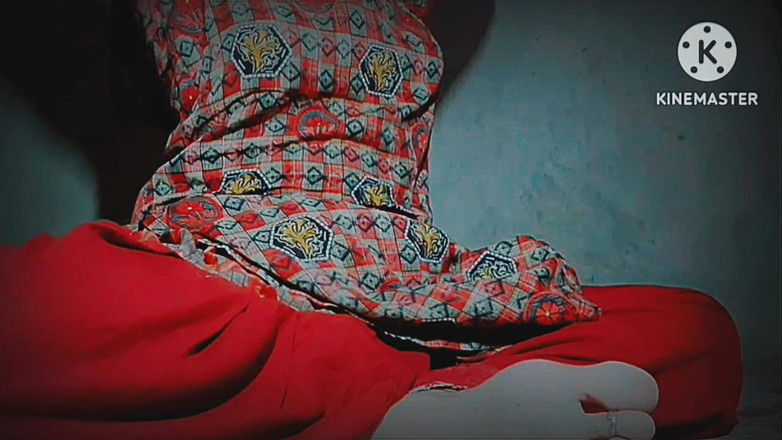TricolorMusic3: Gadis hot ini pamer tubuh aduhainya dan nungging gaya doggy...