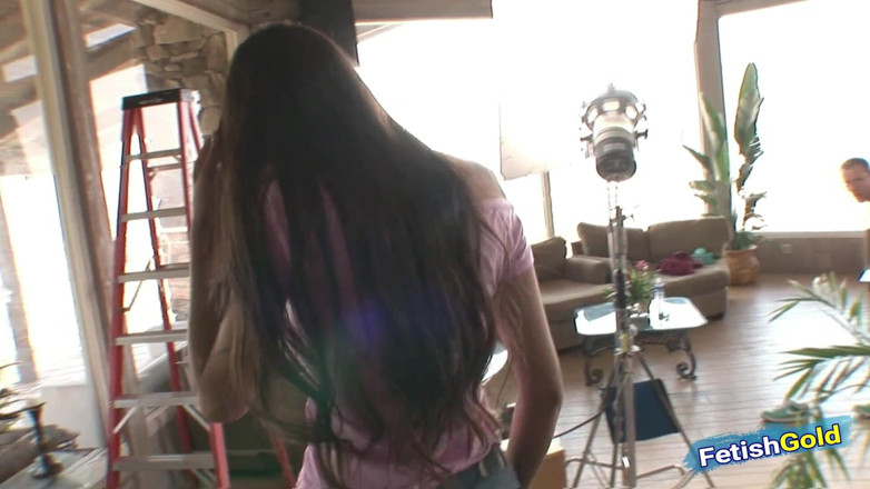 Teens Like it Hard: Morena flaca obtiene su coño apretado follado en su primer...