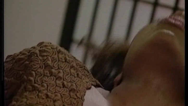 THAGSON 18+: Una miLF arrapata si fa un ditalino nella sua figa...