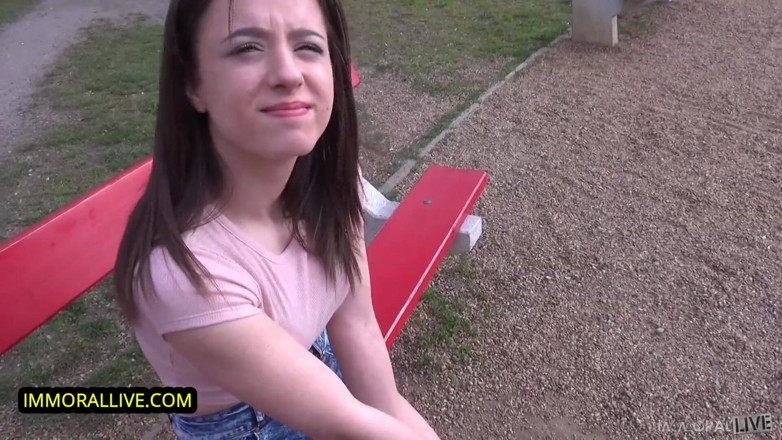 All Group Sex: Les meilleurs copains baisent une accro à la sodomie de 18 ans -...