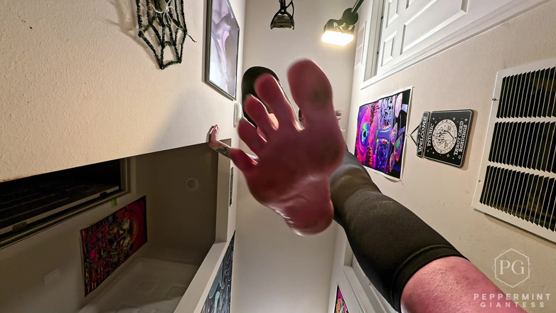 Peppermint Giantess: 6'7 Stepmommy Owns Her Pathetic Short Loser - Giantess POV Humiliation...