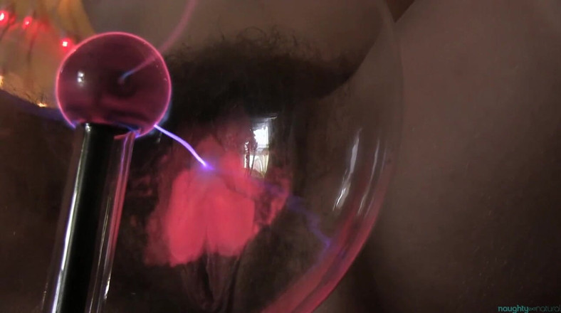 Nikki Silver's Naughty Natural: Magia cipki