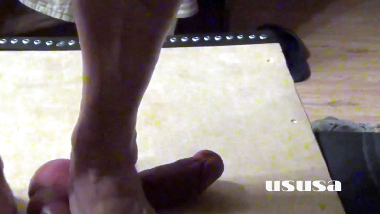 UsUsa: Vertrappen en ballbusting 10 door UsUsa