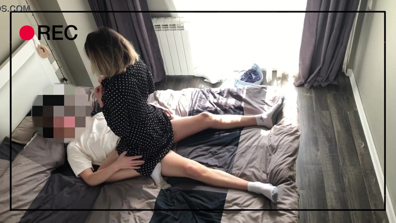 Good_view: J'ai surpris ma femme quand elle m'a trompé avec son...