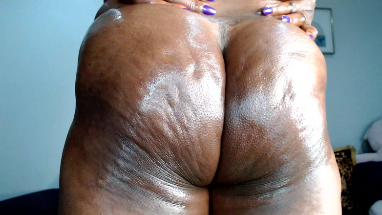 Maeling: Super Hero Arsch-fyxiation: Riesin Spiderman Ass - Riesin Mael
