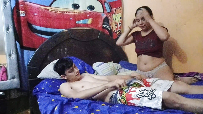 Artemisa74: 내 자지를 얼마나 맛있게 빨아주는 새엄마