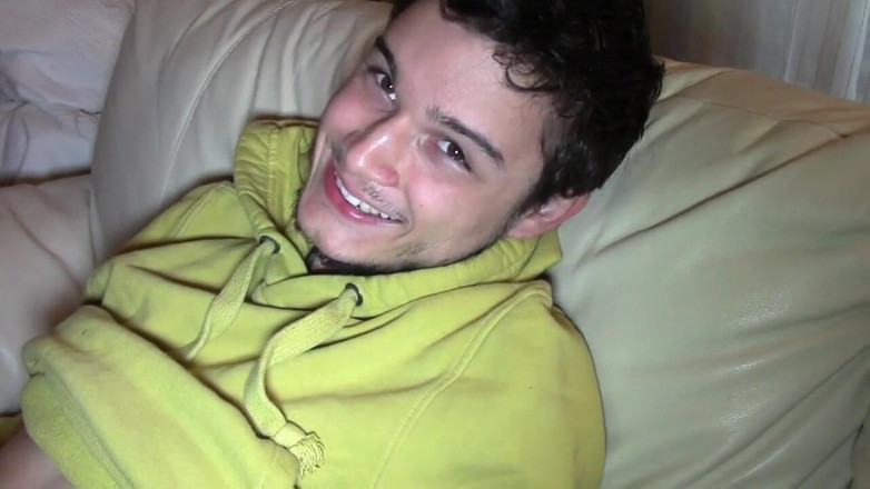 Gaybareback: Der twink Briccio fickte von 2 sexy bisex-twinks ohne gummi