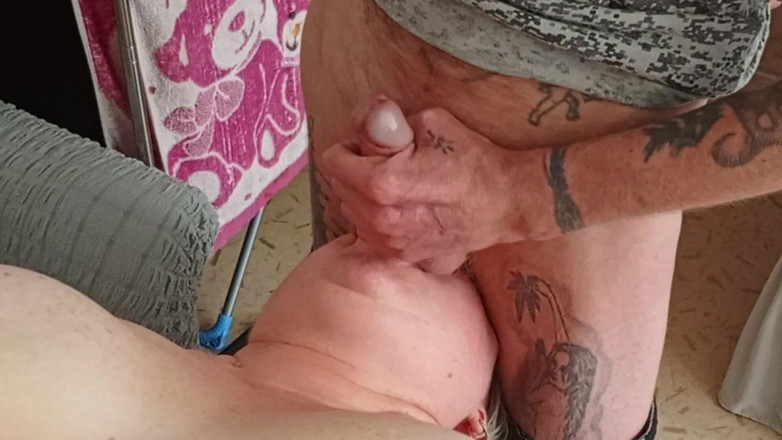 Zona901: Me follo duro a mi madrastra en mi boca y...