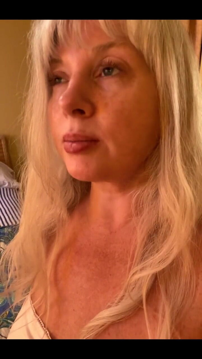 PaintedRose Taboo Femdom Fetish MILF: Buongiorno martedì!