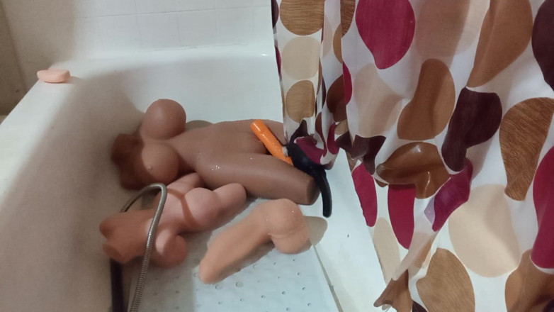Lizzy Yum: Lizzyyum Sd Februarie 2025 Fantezie clitoris pizdă dilatantă baie Doar excitare # 161