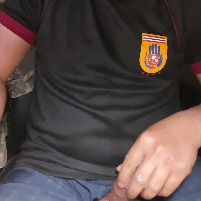 Hiroshi_cr: Abspritzen auf der kamera # 9