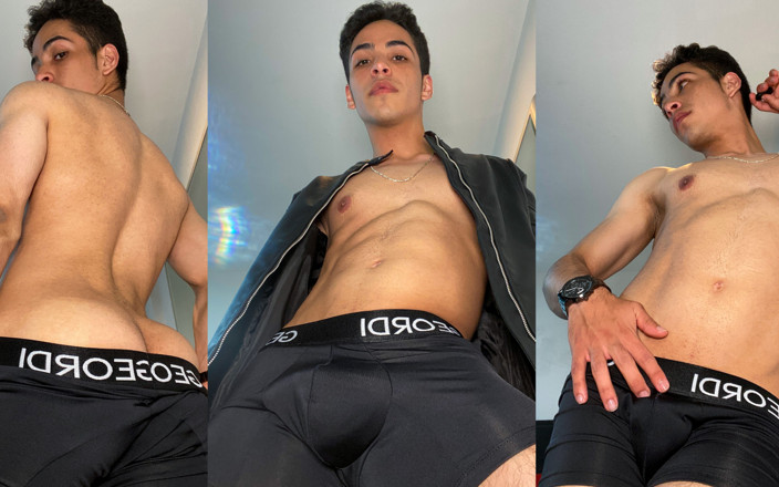 aodaboy: You Want to See What I Got for You?