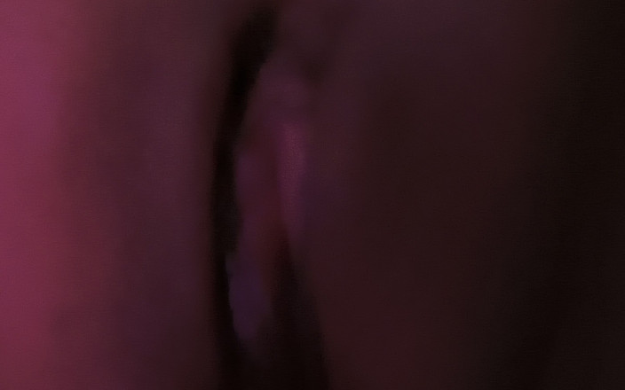 SuczkaLoveSex: Mokrá kundička. Anastazja123