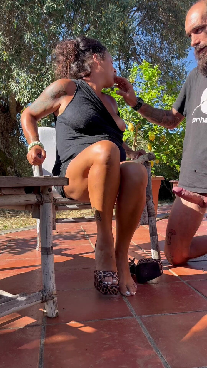 Snappy_couple: Fotjobb med höga klackar
