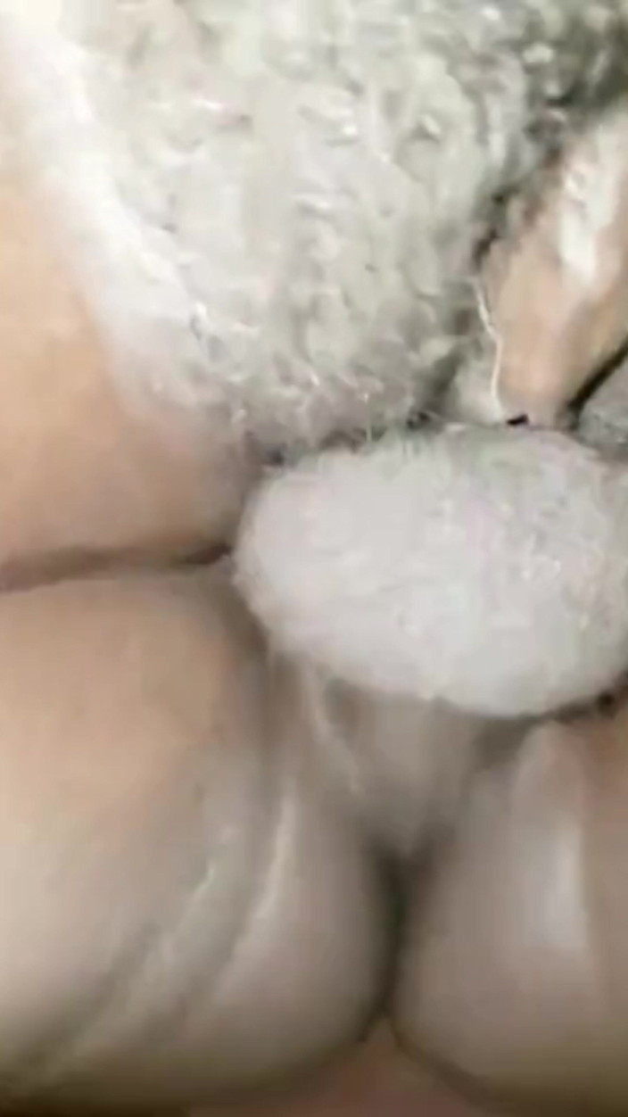 Real homemade BBW BBC porn: Їзда на великому чорному члені трахає мою пизду, хардкорний стогін раком