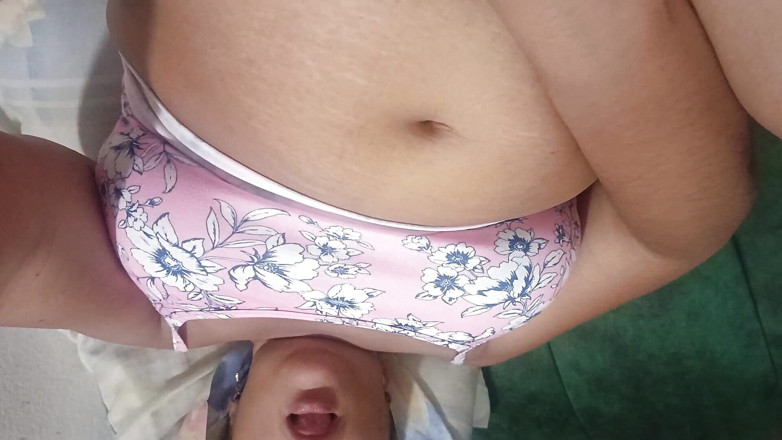 oficialkairadenaly: Ma belle-mère excitée m’appelle très excitée, je lui mange la...