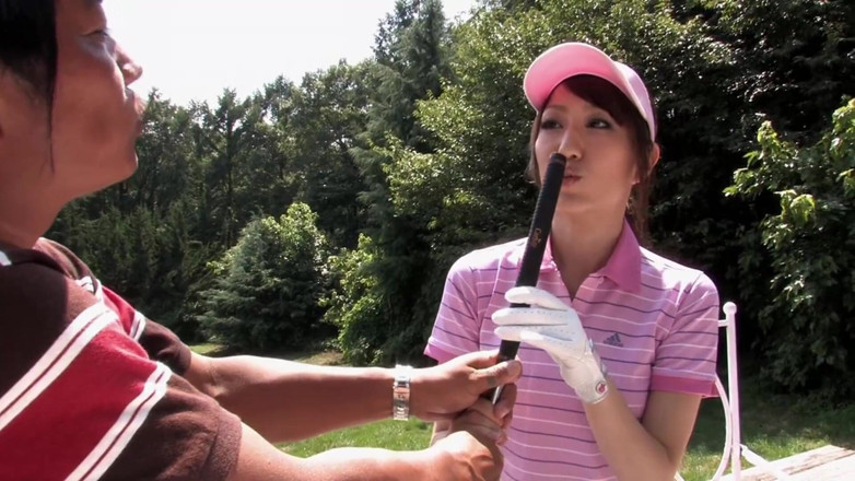 Asiatiques: Soddisfazione orale nel campo da golf