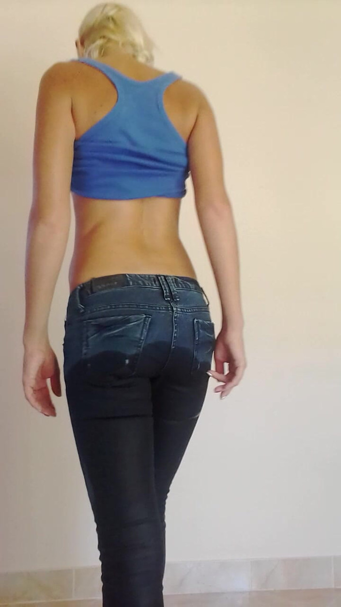 MissAnja_FH: Nuovo mi sono bagnato in jeans aderenti blue