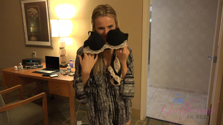 ATK Fans (Girlfriends): Liburan virtual di las vegas sama jillian janson bagian 1