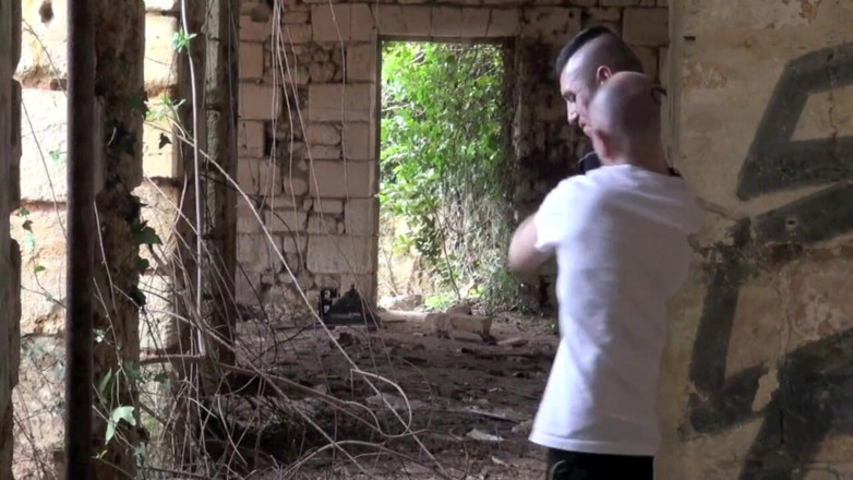 Gaybareback: Prosty dyskretny arab zerżnięty przez Jess Royan
