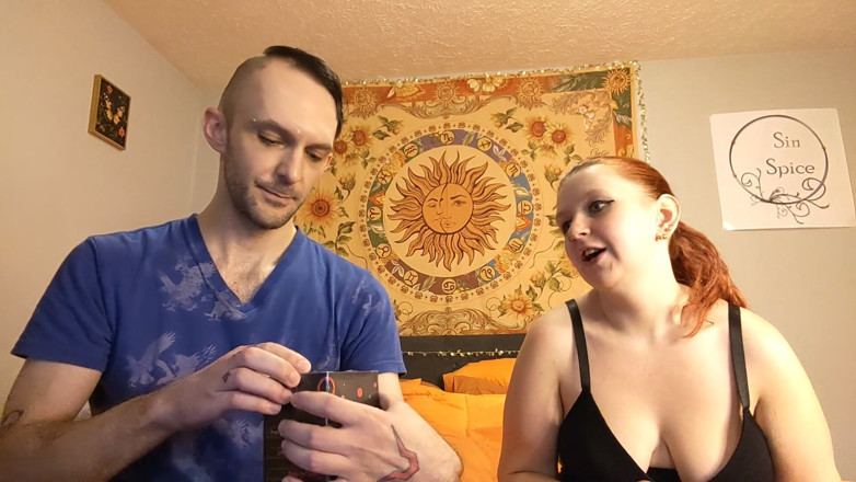 Sin Spice by Sophia Sinclair and Jasper Spice: Mesterstar русалка розпаковує кишенькову пизду