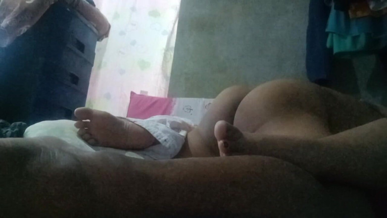 Chubbyme Pinay: Pinay pulchna ciocia rucha się z sąsiadem w jego mieszkaniu