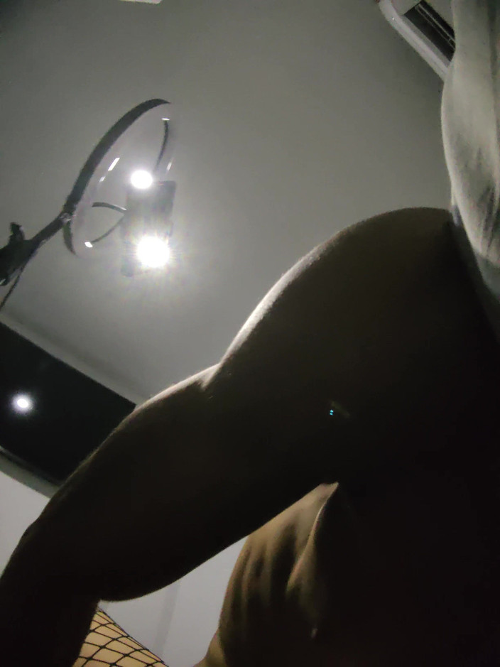 PABLO N3GROBAR: Scène de baise féminine en POV