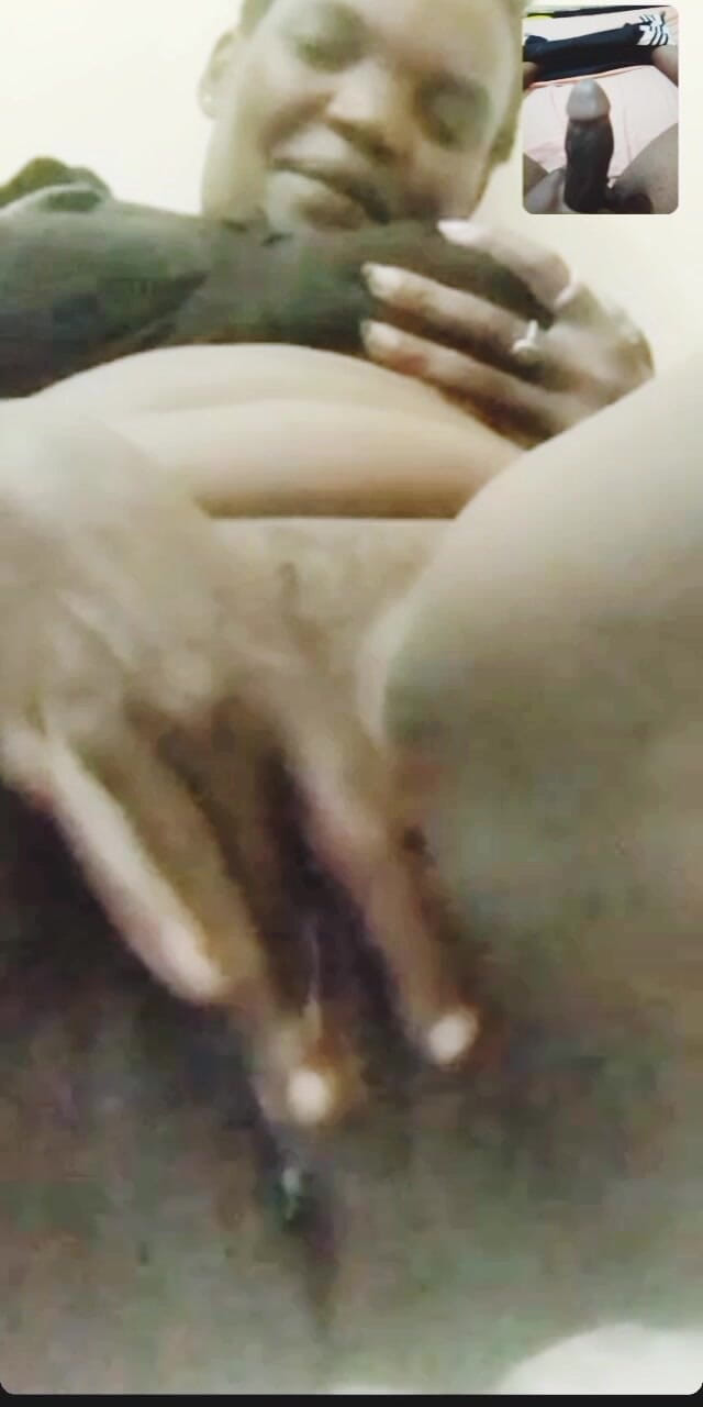 Me and my new slut: Akhirnya dia pancut, orgasme daripada melancap bersama