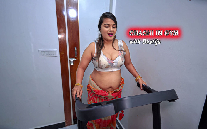 pinki_cute: Desi Chachi cvičí v tělocvičně se sárí