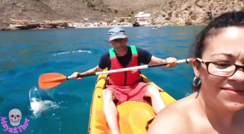 Mayay Thor X: Geiles Kajakfahren mit einem anhänger masturbieren am strand