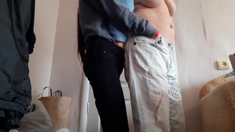 Lesbian-illusion: Моя подруга и я скрываем от всех, что мы лесбиянки