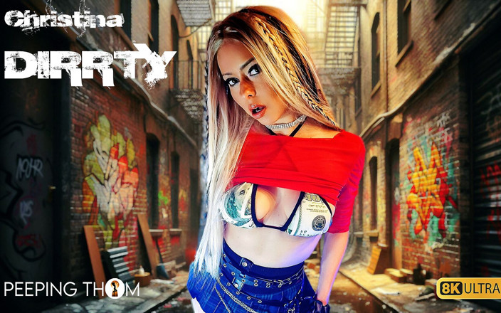 PeepingThom: Christina reçoit une parodie dirrty - Luiza Vixxxen