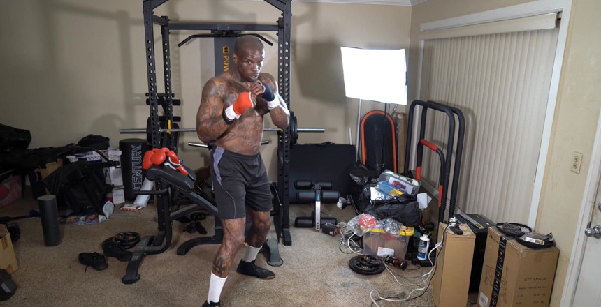 Hallelujah Johnson: Treino de boxe com sombra- estabilizar a capacidade dos corpos...
