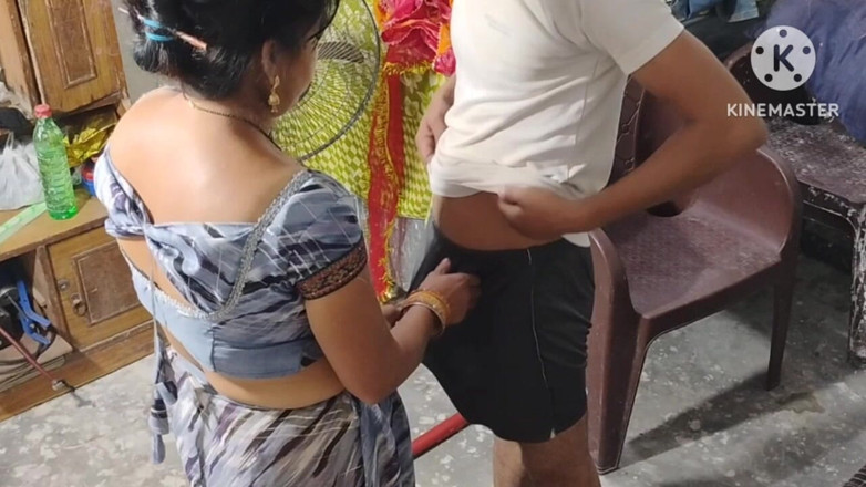 Saxesageth: Kamwali bai ki desi chudai padosi üvey ne yenge ko