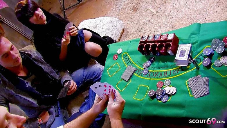 Full porn collection: Il giocatore di poker vince il torneo e viene a...