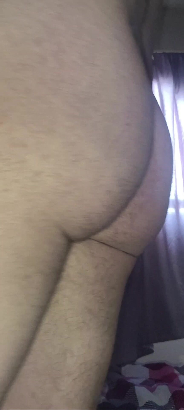 Jerkoffsunny: Jerkoffsunny Nud raw urât până aproape fetiș cu cur