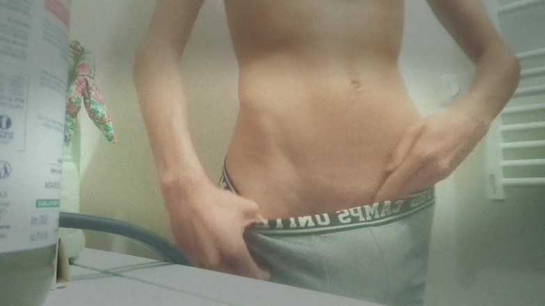 TwinkBigass: Je Me Branle Et Me Doigte Dans La Salle De...