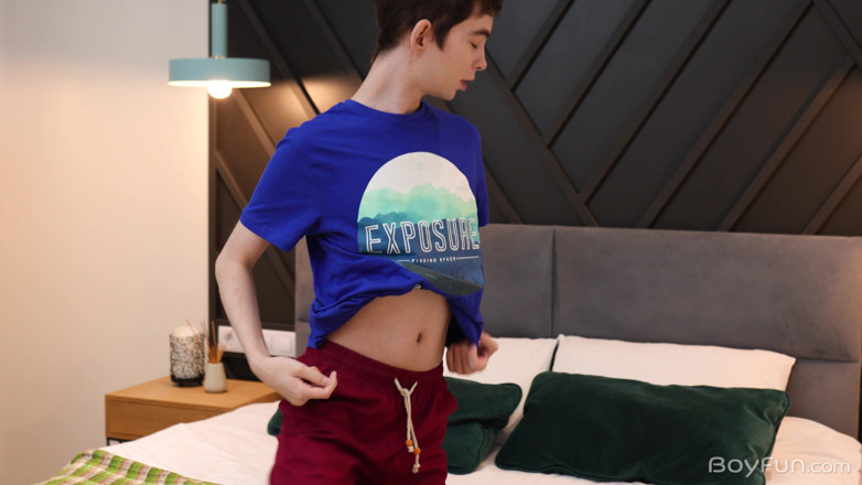 BoyFun Solo: Al dildos sein arsch